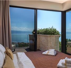 4 Bedroom Villa with Salt Water Pool, Private mini golf course and Rooftop Terrace near Opatija, Sleeps 8